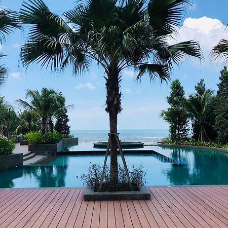 Timurbay By Dfamilia, Ground Floor Suite With Easy Access To The Pool And Beach Kuantan Exterior foto